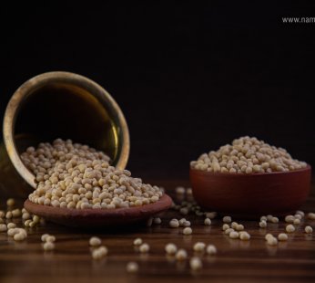 Vellai Ulundhu Whole (Black Gram – Peeled)- 500g